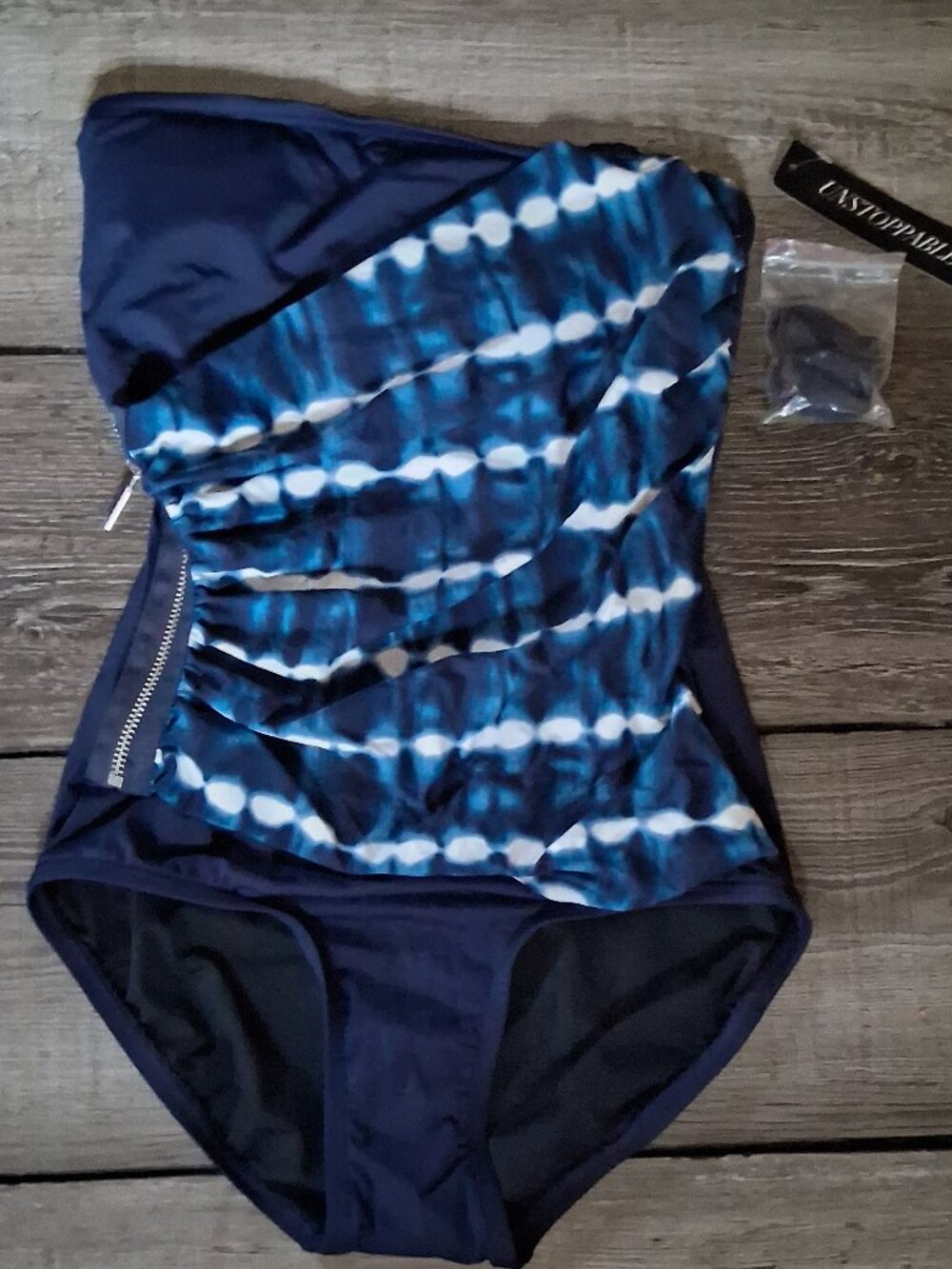 Michael Kors Size 4 Tie Dye Strapless One piece Side Zip Swimsuit